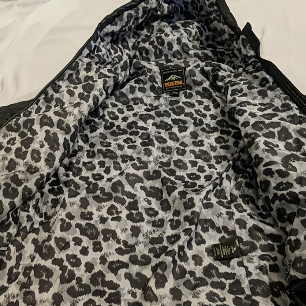 Jacket - Picture 4 of 6
